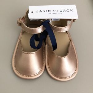 Janie and Jack 6-12 month gold shoes